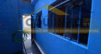 CI 333 - Aconchegante casa de 2 quartos no Centro - Oportunidade imperdível por 180 mil!